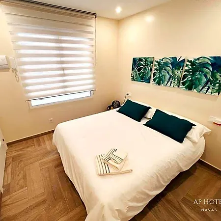 Aparthotel Ap Navas 3*