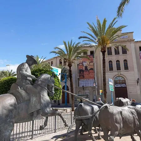 Ap Navas アパートホテル 3*